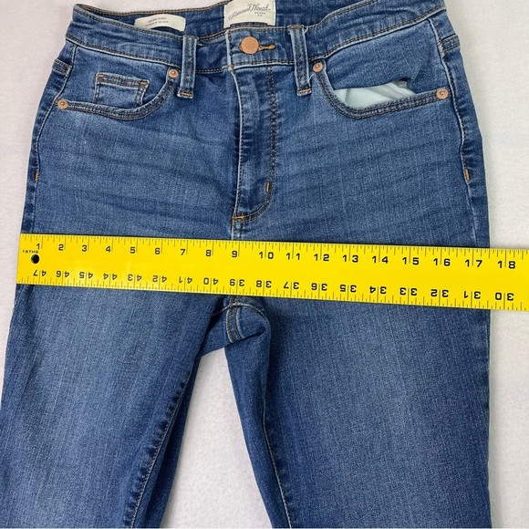 Universal Thread High Rise Skinny Demin Jeans - Picture 6 of 16